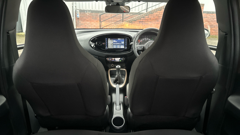 Toyota Aygo X 1.0 VVT-i Edge 5dr Petrol Hatchback